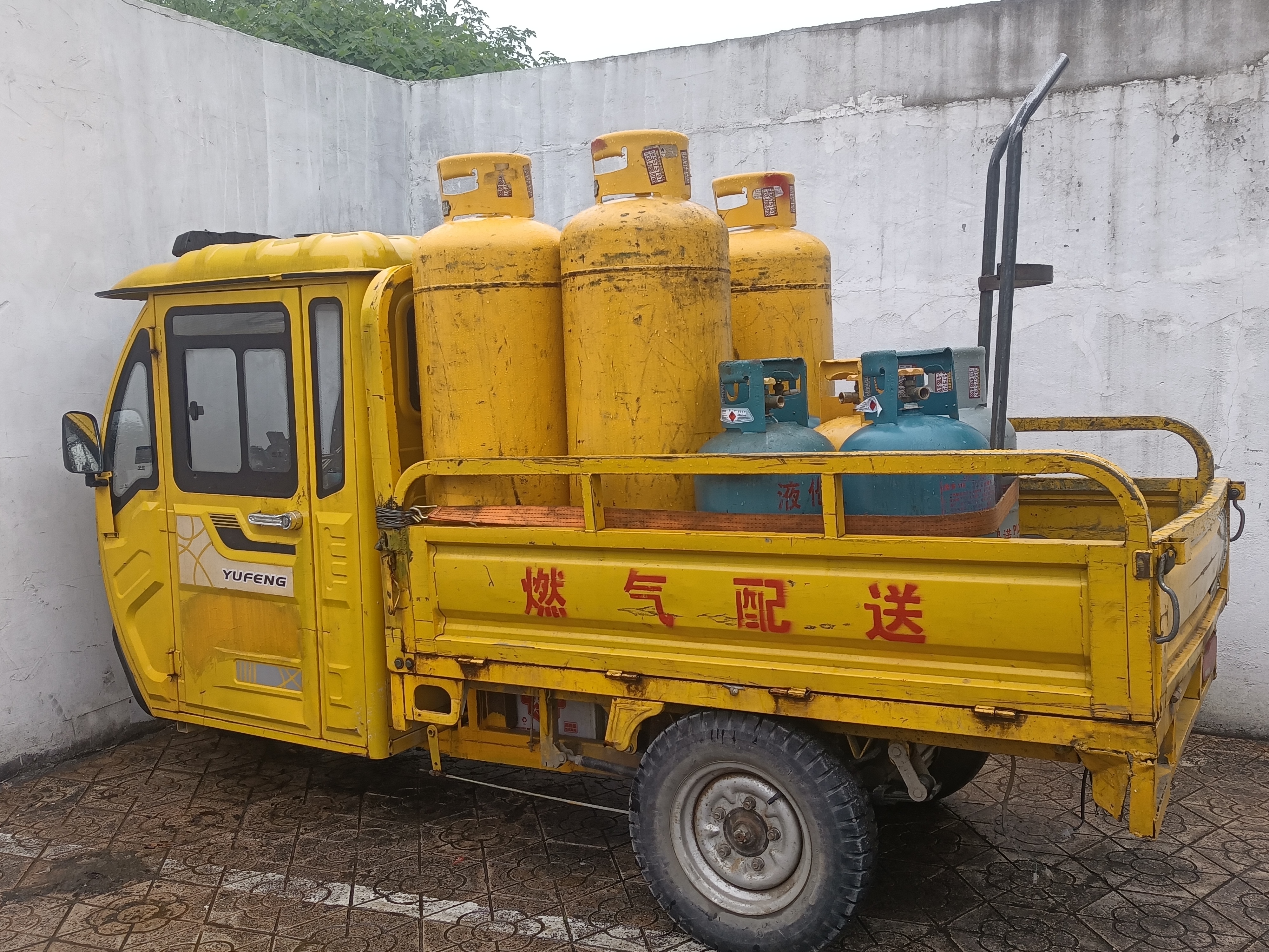 Why Upstream Operators Are Writing Reservoir Models Directly to Immutable Ledgers — Oil & Gas